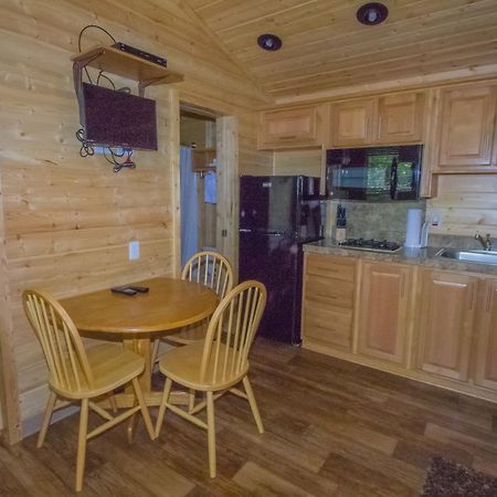 Oakzanita Springs Camping Resort Cottage 4 Descanso Exterior photo