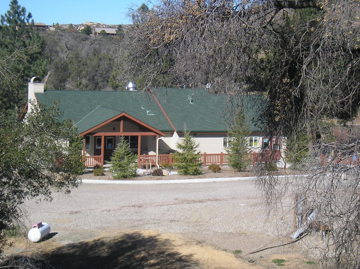 Oakzanita Springs Camping Resort Cottage 4 Descanso Exterior photo
